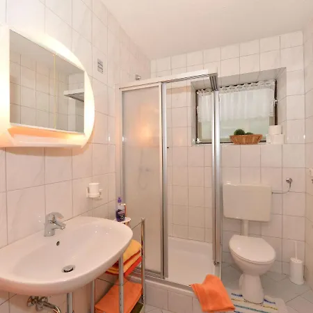 Bavarian Style Apartment In Bavaria With Private Terrace * Хауценберг